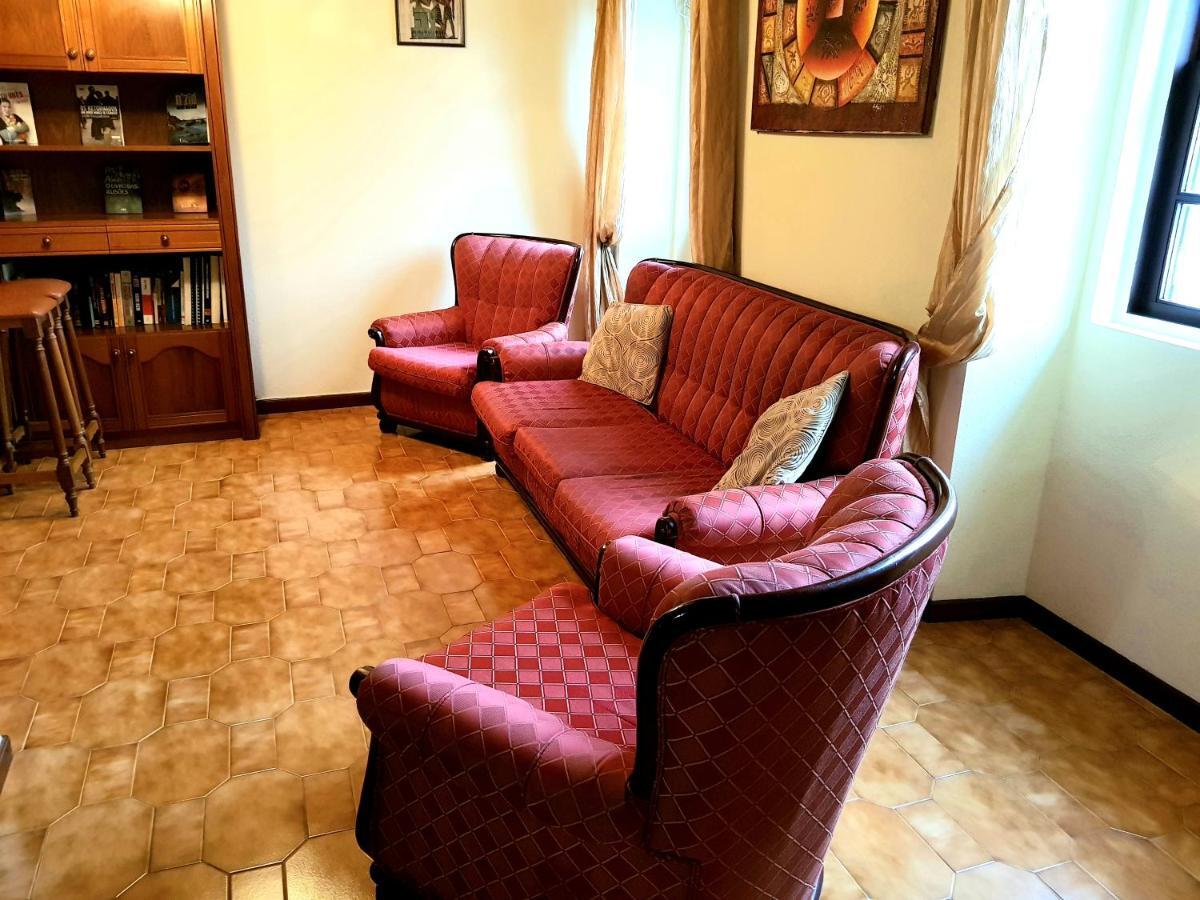Apartamentos Garrett Horta  Buitenkant foto